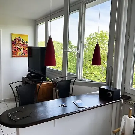 Appartement Lumineux Pere Lachaise Paris Exterior photo